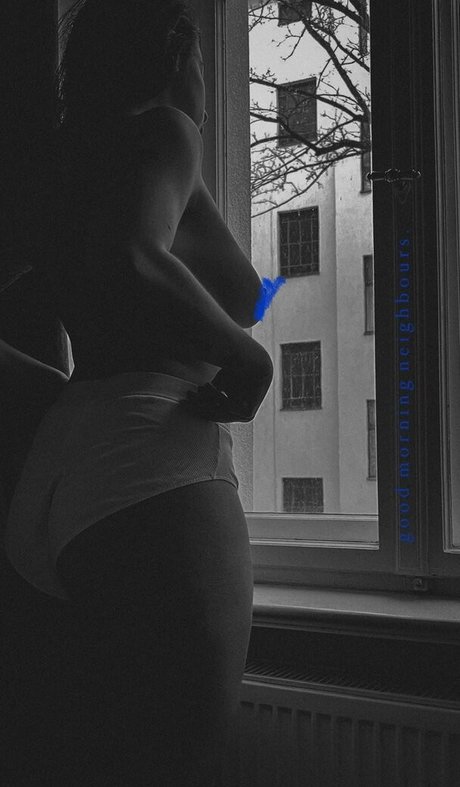 Photo nue de fuite OnlyFans de Sophieandjune