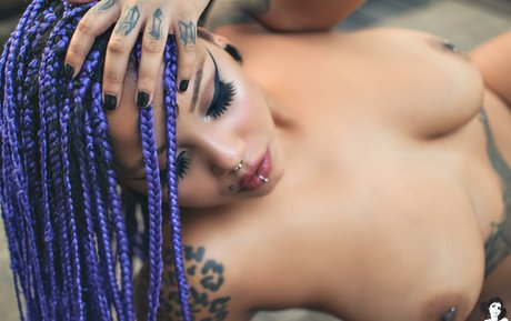 Photo nue de fuite OnlyFans de Ravenna Suicide
