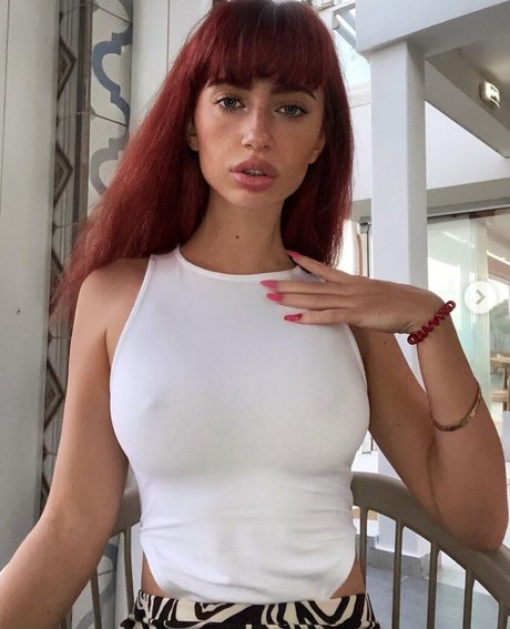 Photo nue de fuite OnlyFans de Loveyourgirls