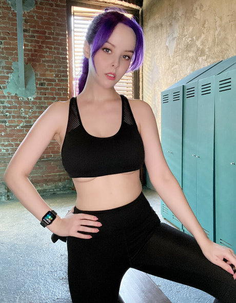 Helly Von Valentine