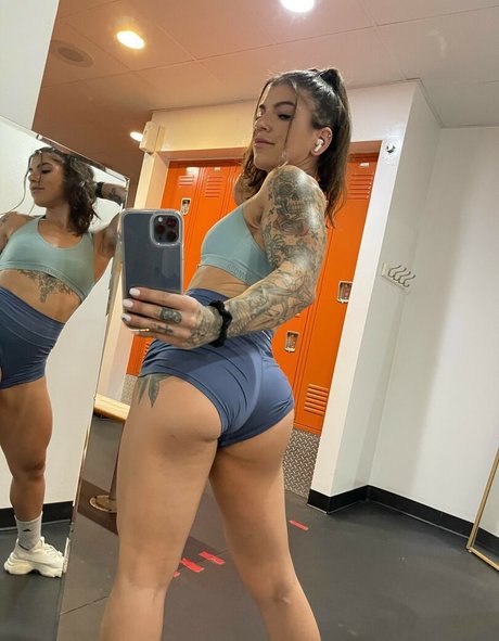 SuchaGoodGirlDanie