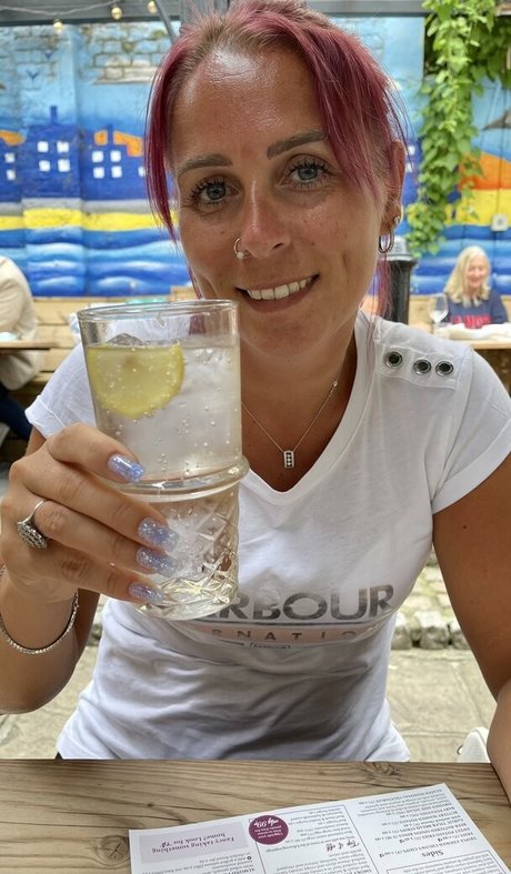 Ukhotwife