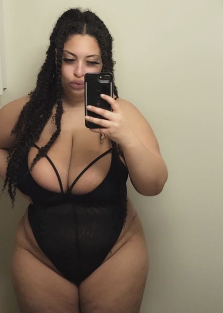 Thegirlofyourdreamz