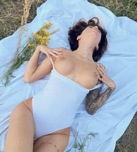 Cheryl_thicc_blossom