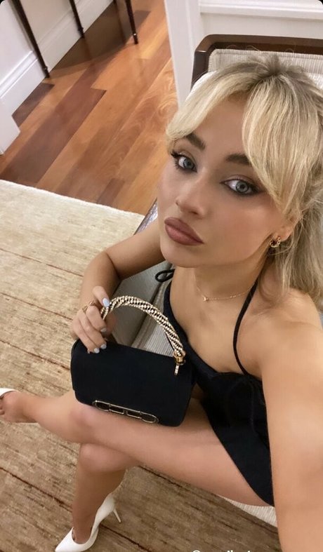 Sabrina Carpenter