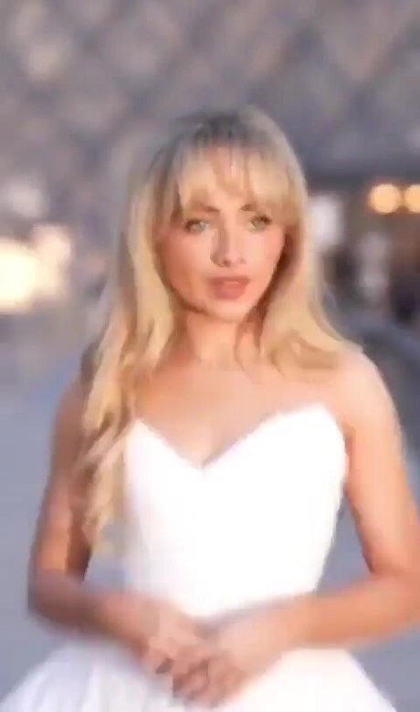 Sabrina Carpenter