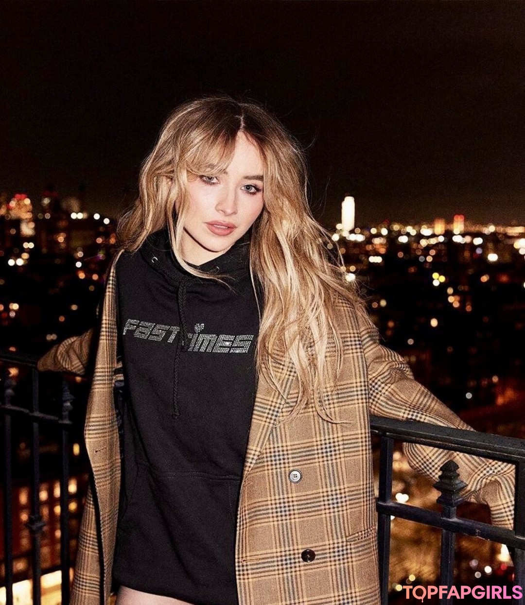 Photo nue de fuite OnlyFans de Sabrina Carpenter #32 Photo nue de fuite OnlyFans de Sabrina Carpenter #32