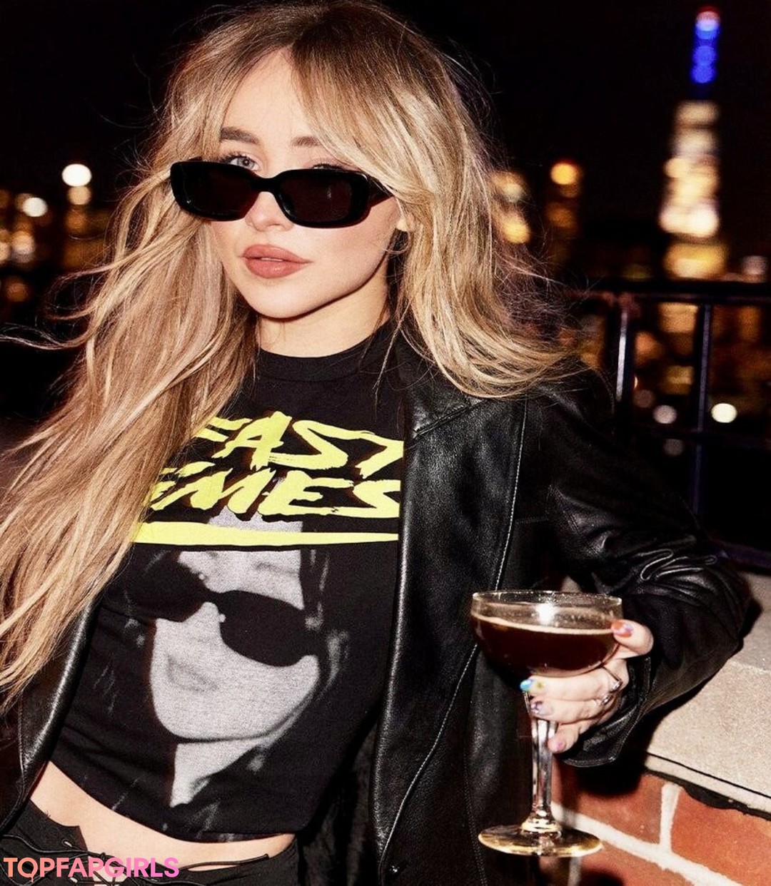 Photo nue de fuite OnlyFans de Sabrina Carpenter #34 Photo nue de fuite OnlyFans de Sabrina Carpenter #34