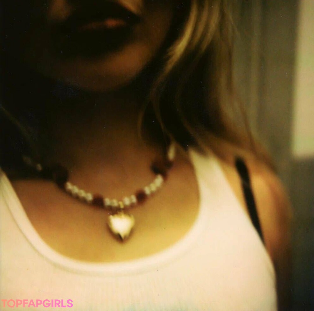 Photo nue de fuite OnlyFans de Sabrina Carpenter #385 Photo nue de fuite OnlyFans de Sabrina Carpenter #385