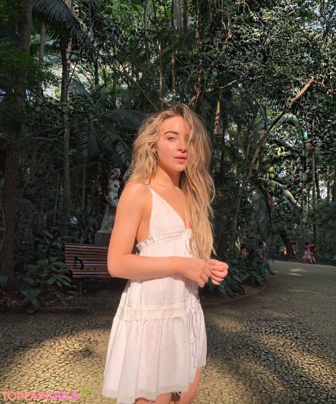 Photo nue de fuite OnlyFans de Sabrina Carpenter #434 Photo nue de fuite OnlyFans de Sabrina Carpenter #434