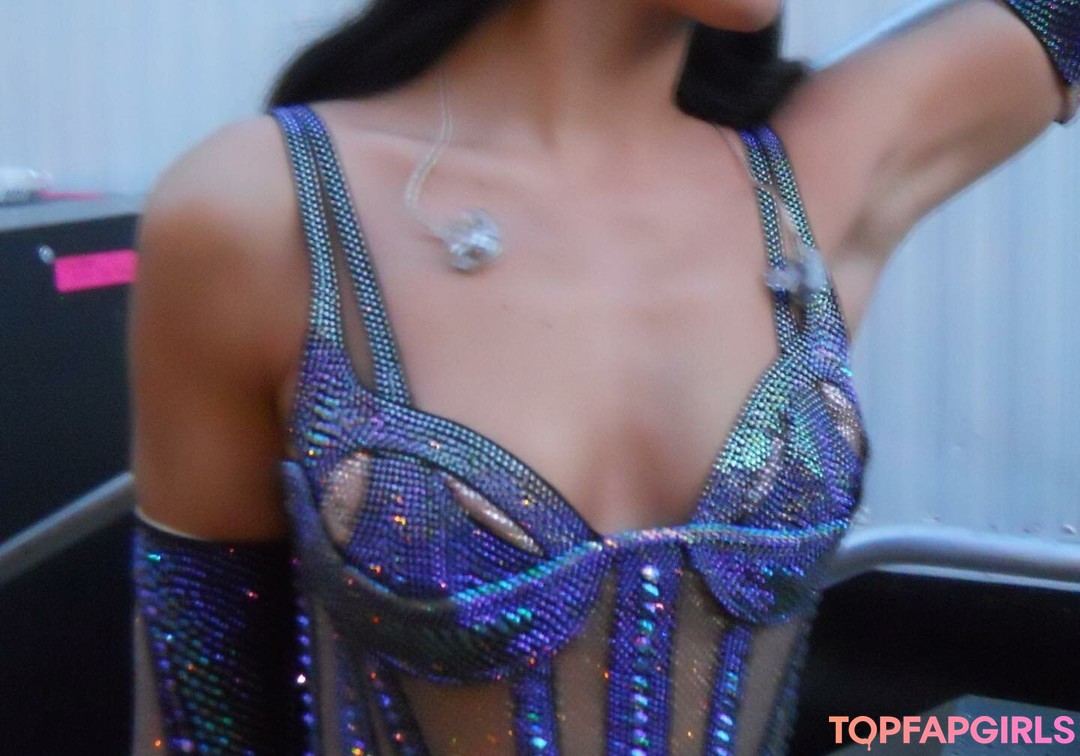 Photo nue de fuite OnlyFans de Dua Lipa #1072