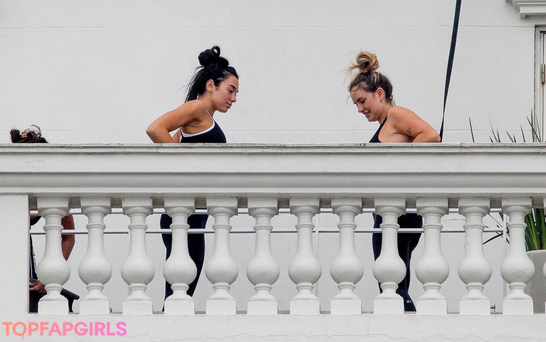 Photo nue de fuite OnlyFans de Dua Lipa #1327