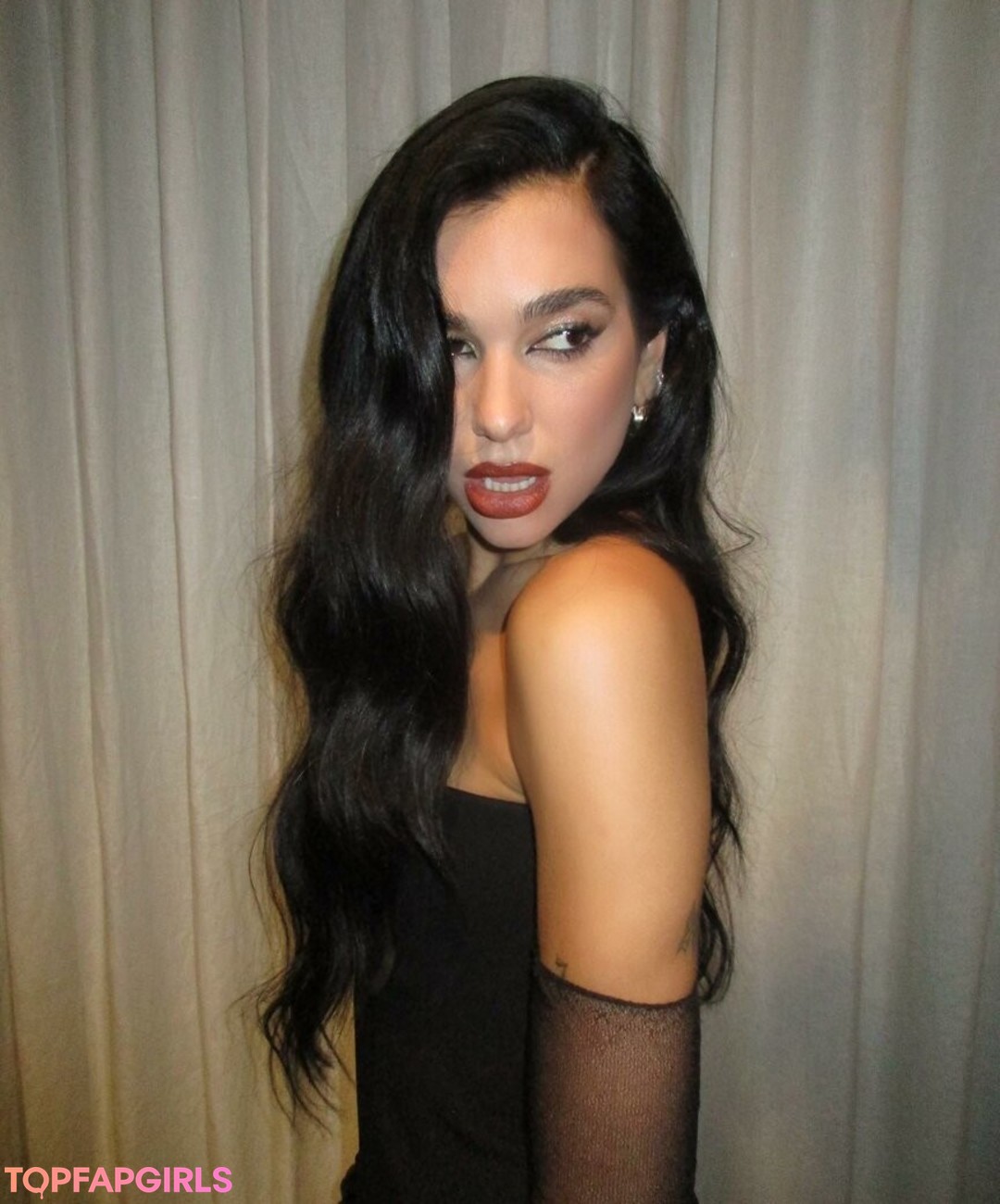 Photo nue de fuite OnlyFans de Dua Lipa #1415