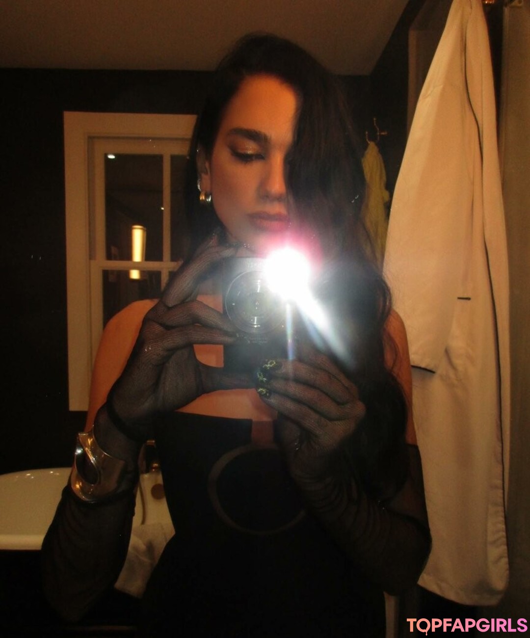 Photo nue de fuite OnlyFans de Dua Lipa #1417