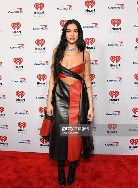 Dua Lipa