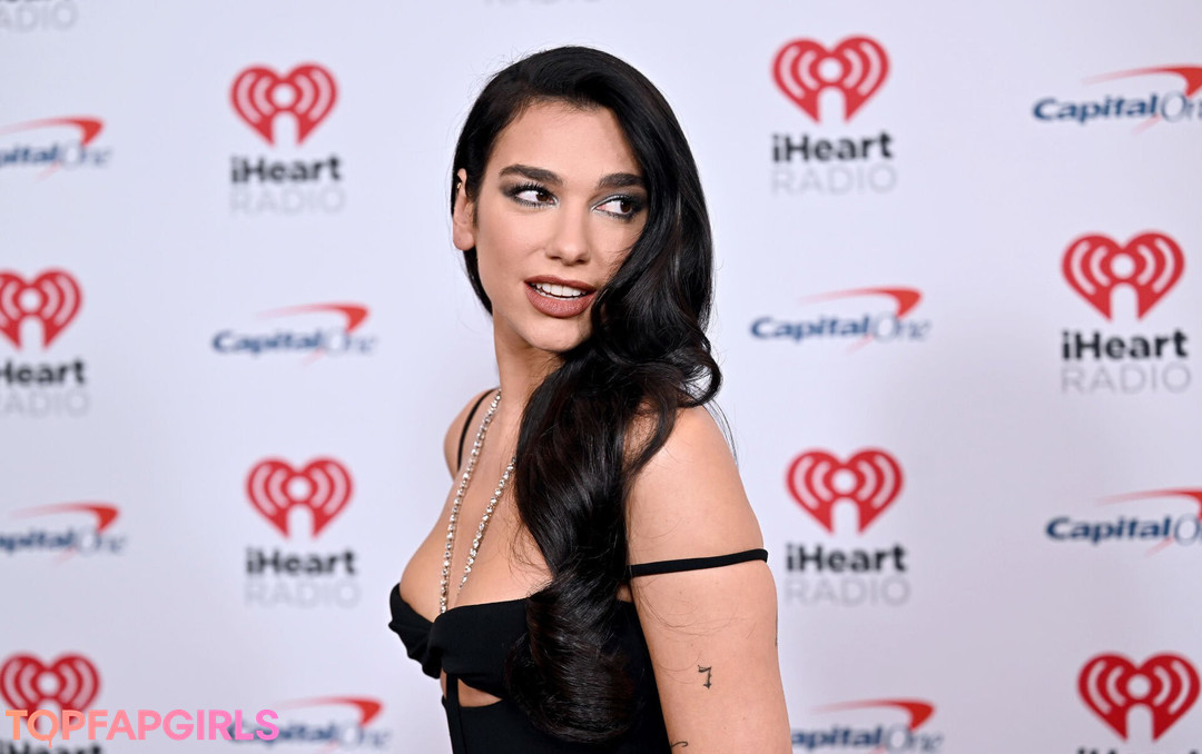 Photo nue de fuite OnlyFans de Dua Lipa #1636