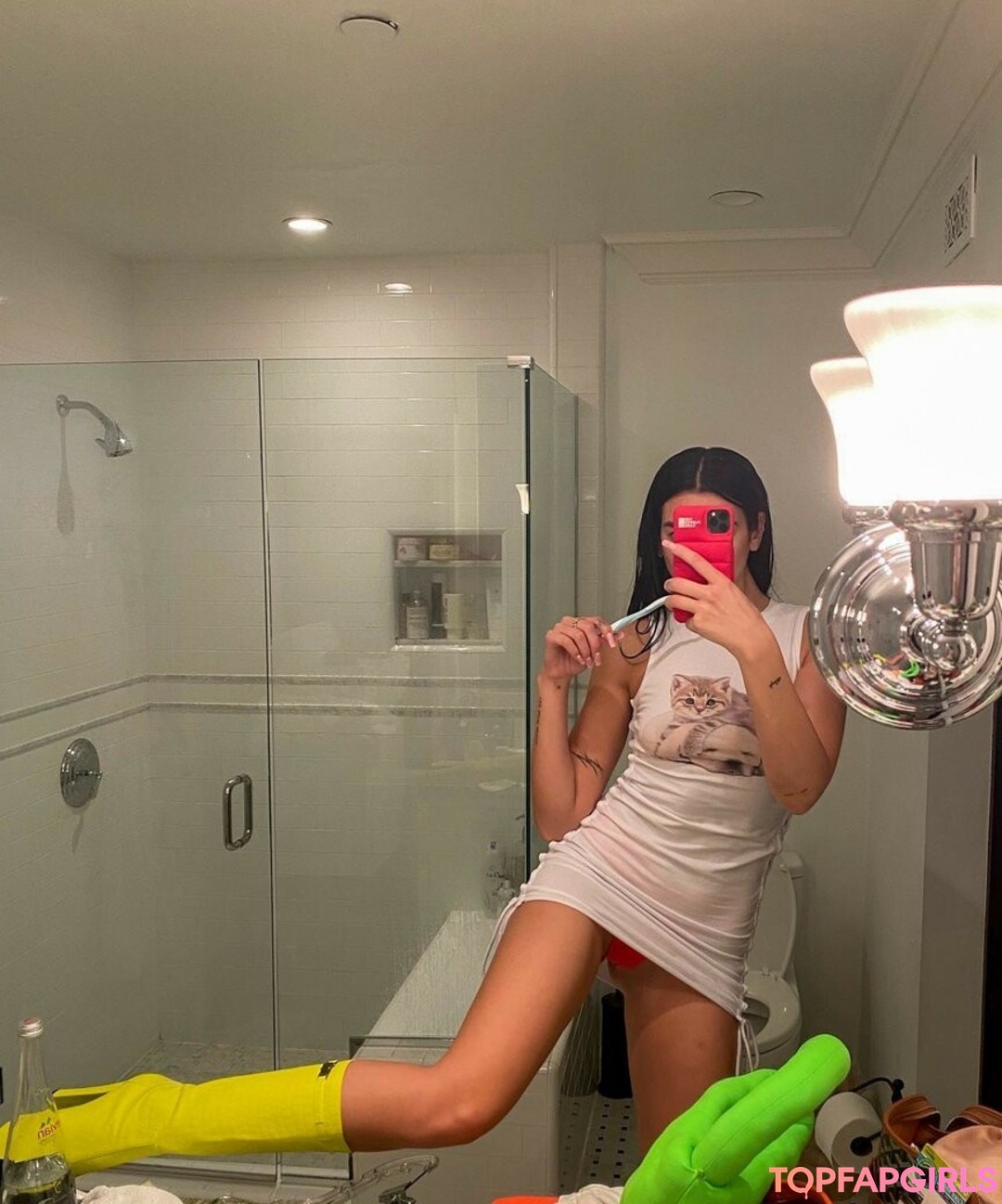 Photo nue de fuite OnlyFans de Dua Lipa #1690