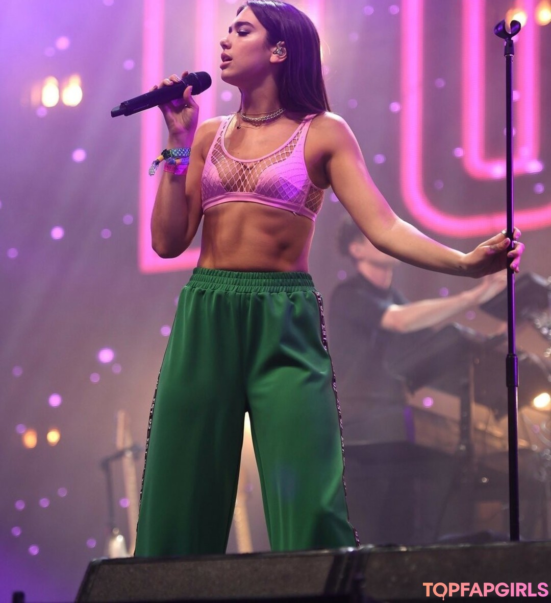 Photo nue de fuite OnlyFans de Dua Lipa #1851