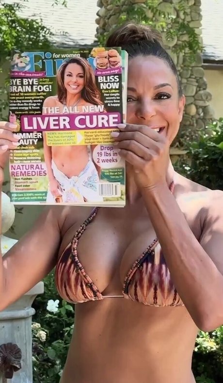 Eva Larue