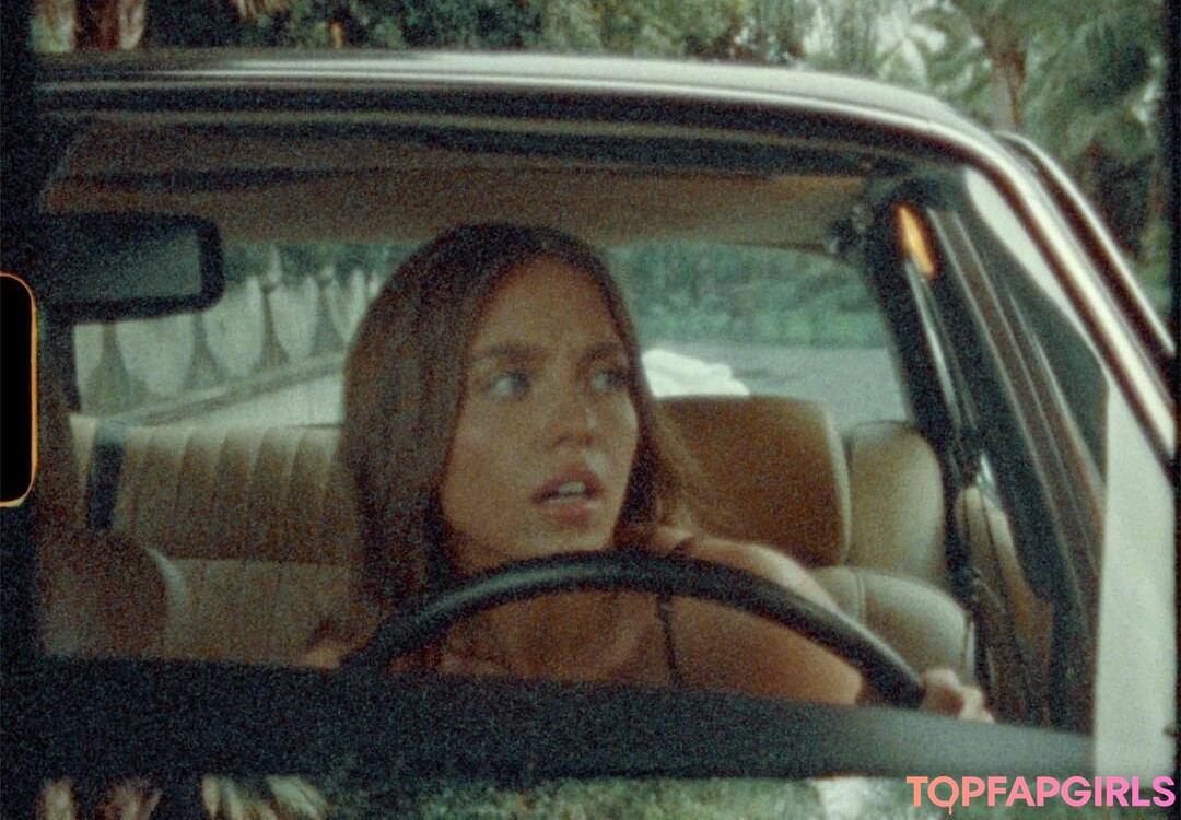 Photo nue de fuite OnlyFans de Sydney Sweeney #1810