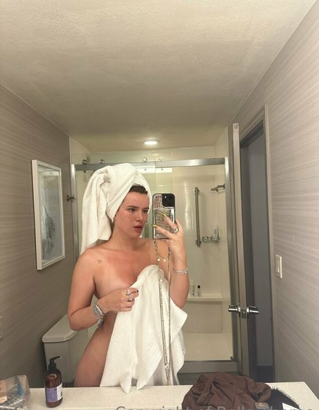 Bella Thorne