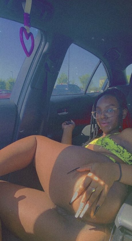 Photo nue de fuite OnlyFans de Itstaylorofficial