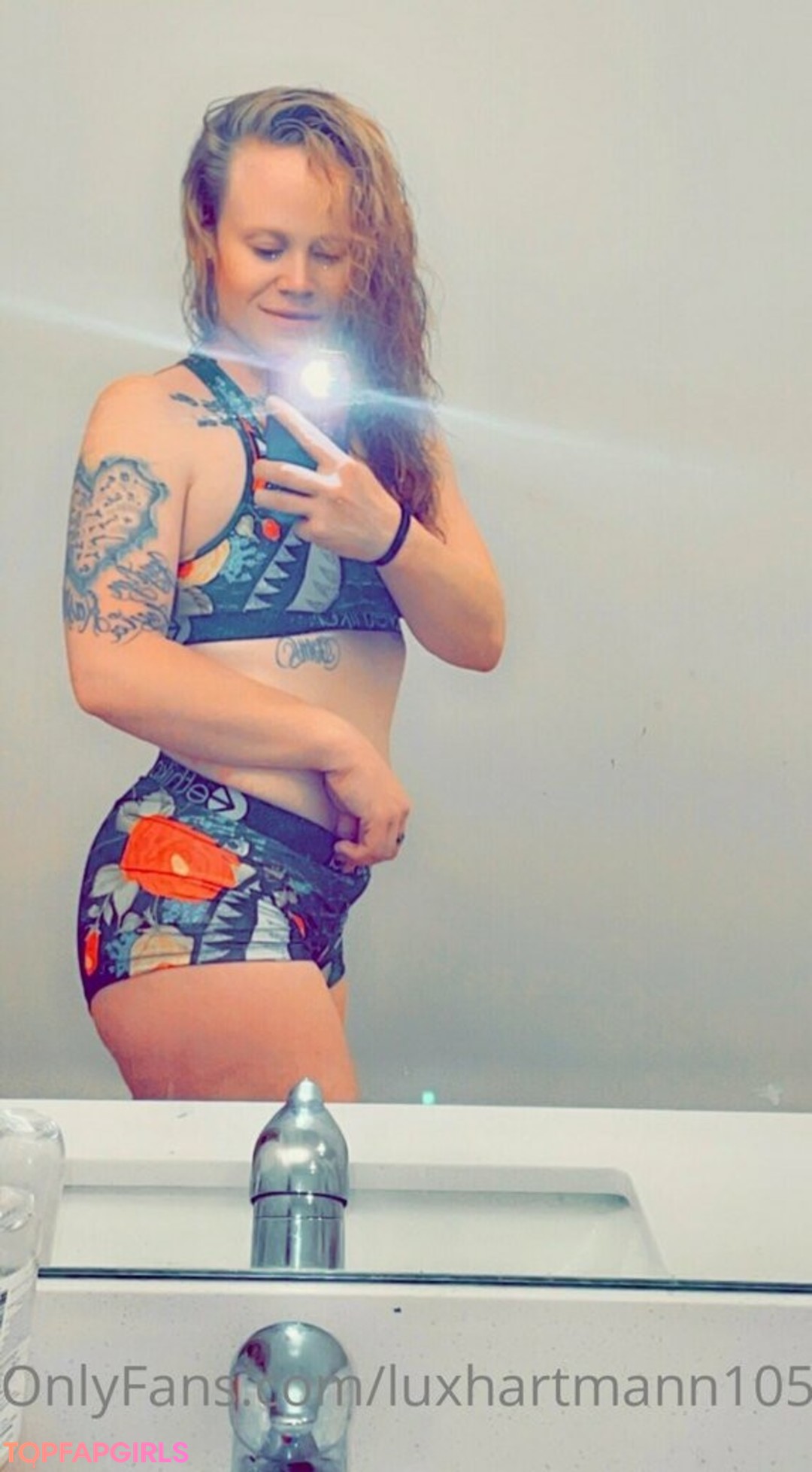 Photo nue de fuite OnlyFans de Luxhartmann10527 #6 Photo nue de fuite OnlyFans de Luxhartmann10527 #6