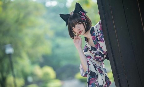 Ying Tze