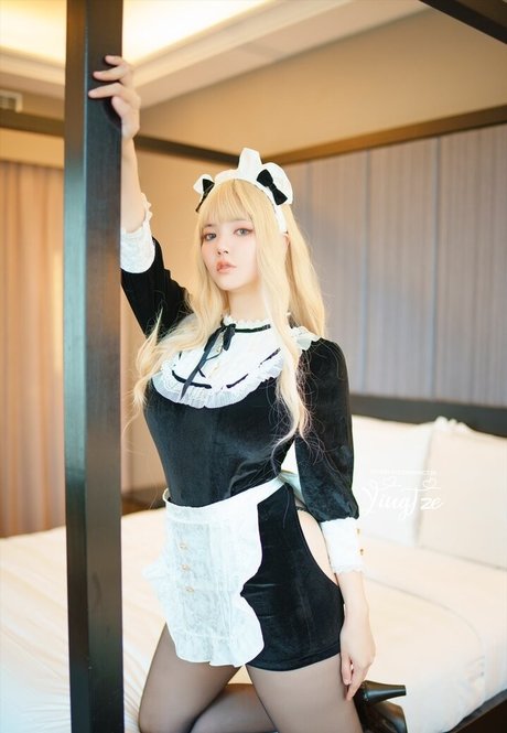 Ying Tze