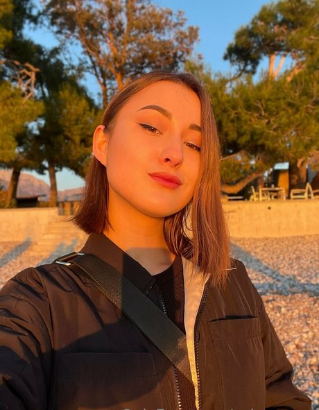 Asian_gaze