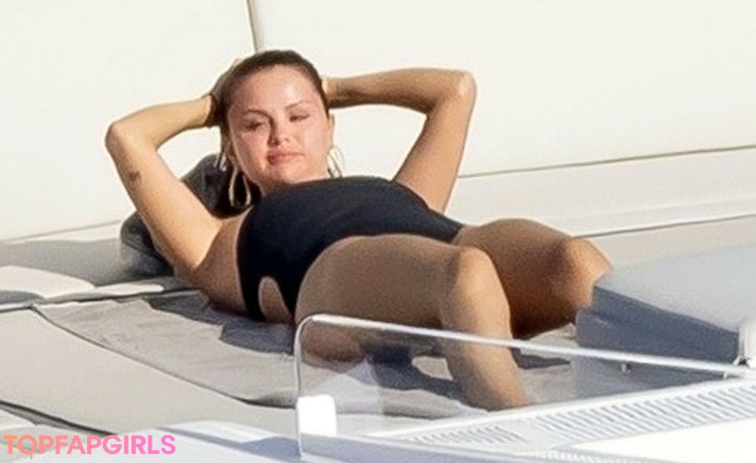 Photo nue de fuite OnlyFans de Selena Gomez #1162