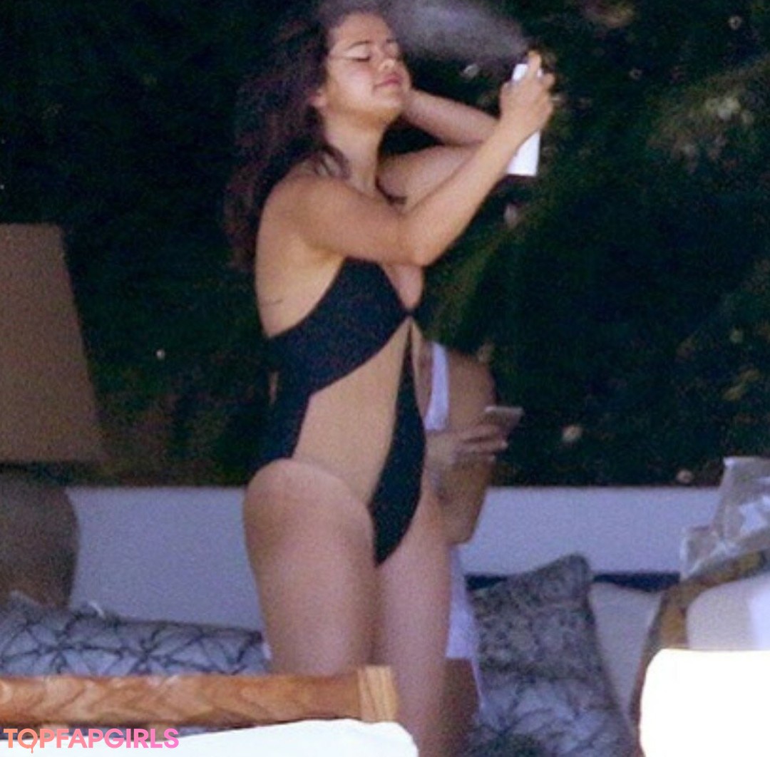 Photo nue de fuite OnlyFans de Selena Gomez #1420