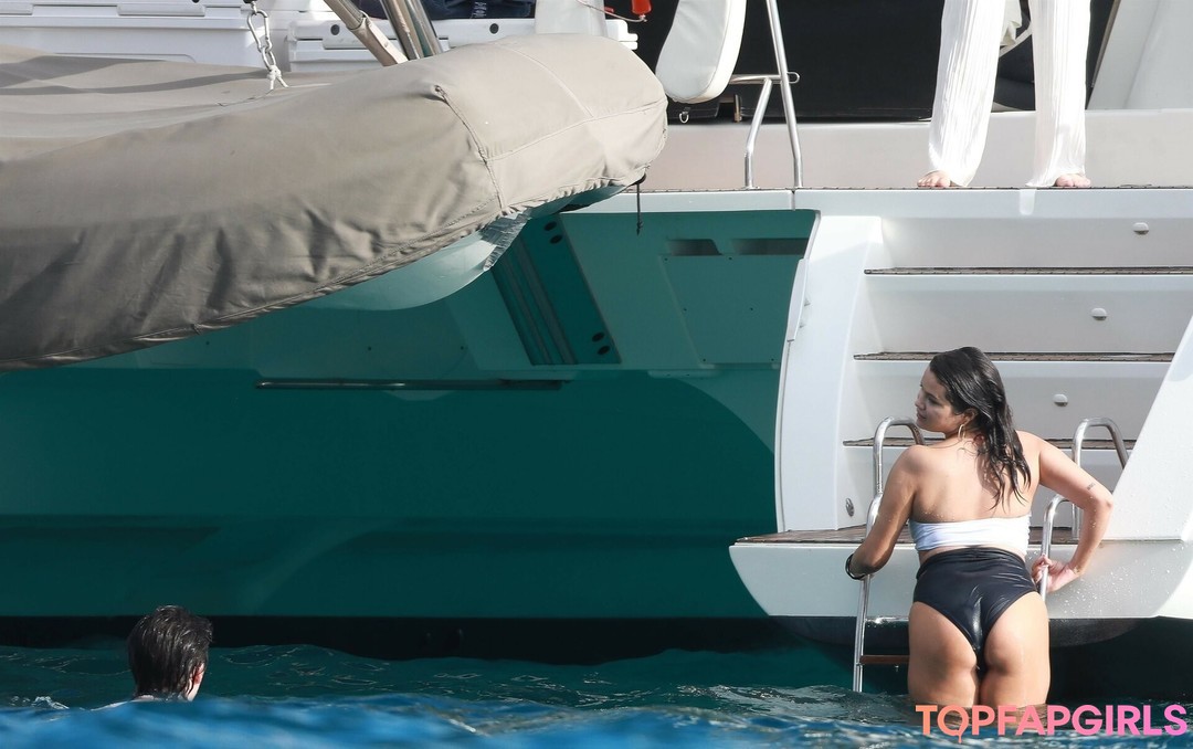 Photo nue de fuite OnlyFans de Selena Gomez #1672