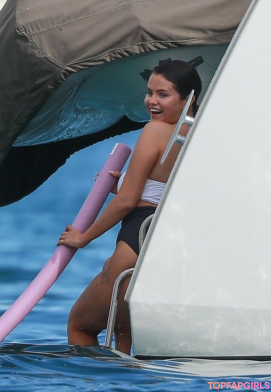 Photo nue de fuite OnlyFans de Selena Gomez #1673