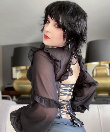 Hiso Neko