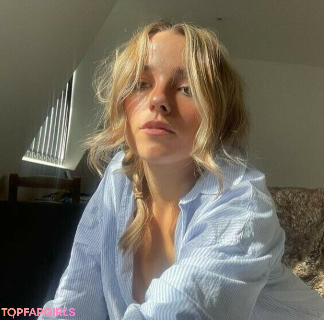 Photo nue de fuite OnlyFans de Ailish Morrison #29 Photo nue de fuite OnlyFans de Ailish Morrison #29