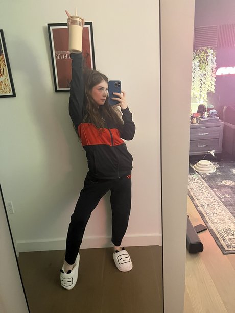 Chrissy Costanza