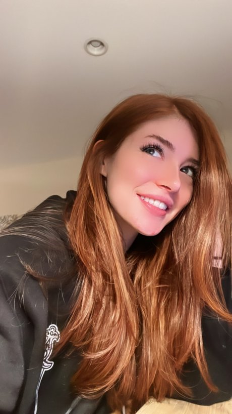 Chrissy Costanza