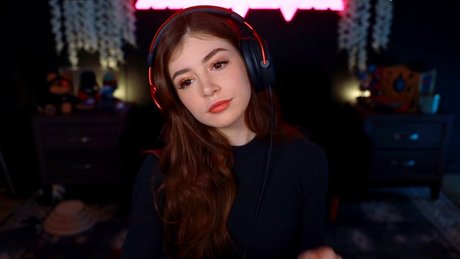 Chrissy Costanza