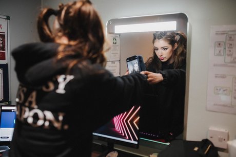 Chrissy Costanza