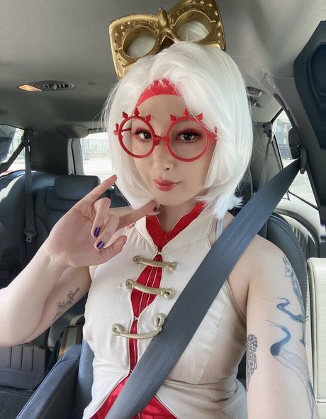Caytie Cosplay