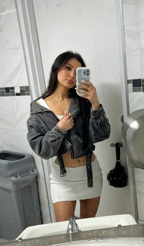 Sssniperwolf Photo nue de fuite OnlyFans de Sssniperwolf #242