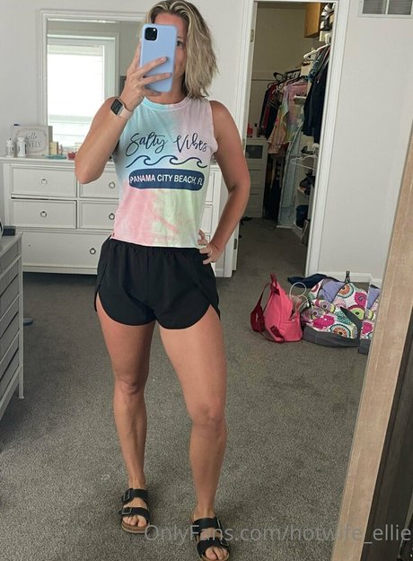 Hotwife_ellie