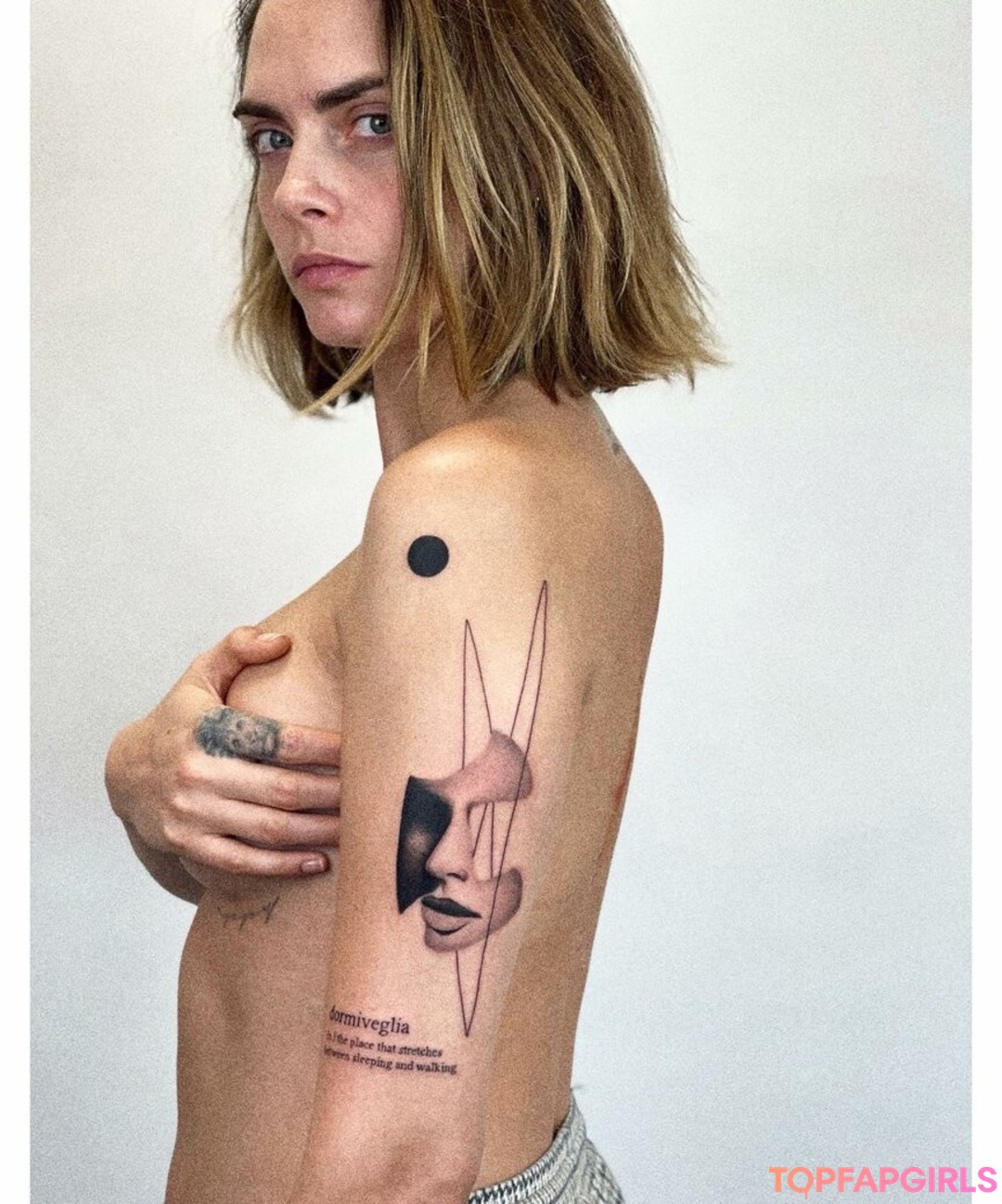 Photo nue de fuite OnlyFans de Cara Delevingne #1232