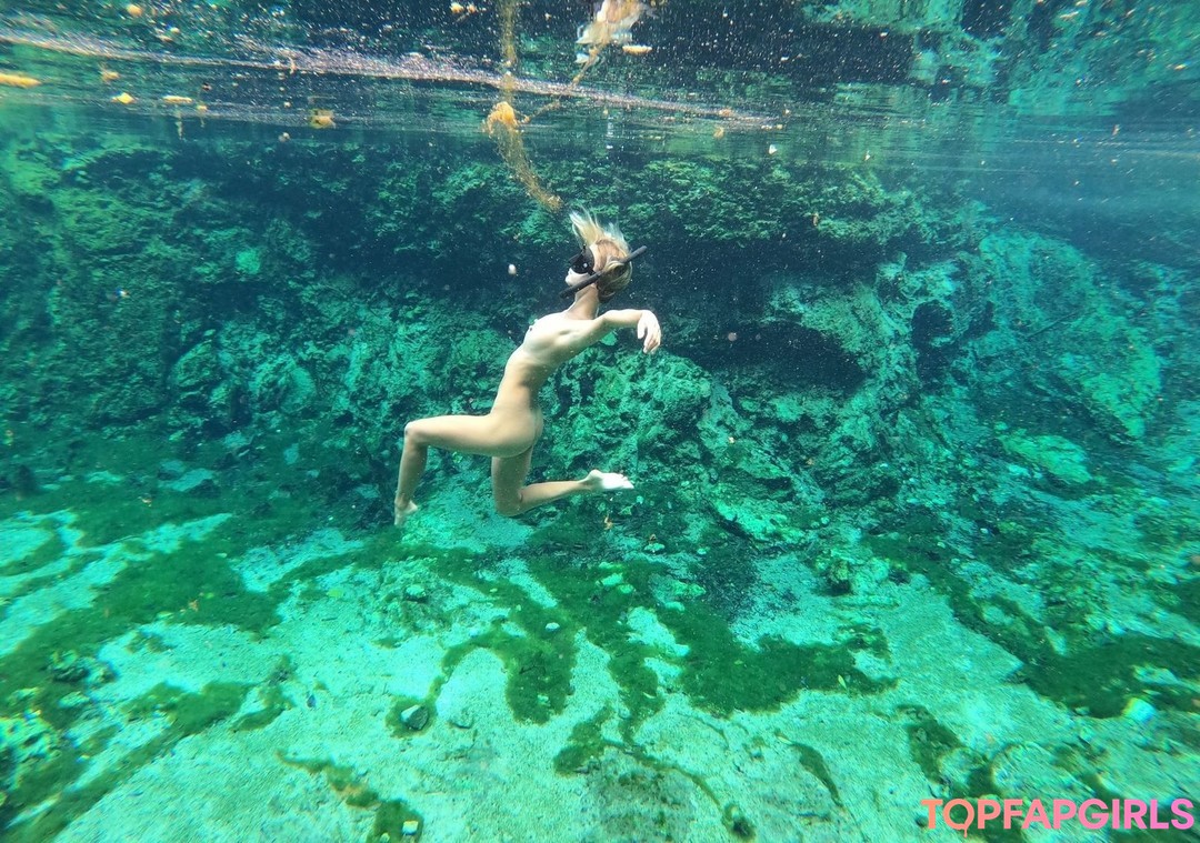 Photo nue de fuite OnlyFans de Amberleigh West #9 Photo nue de fuite OnlyFans de Amberleigh West #9