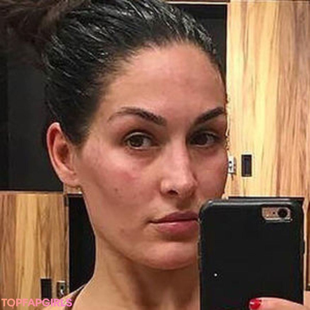 Photo nue de fuite OnlyFans de The Bella Twins #15 Photo nue de fuite OnlyFans de The Bella Twins #15