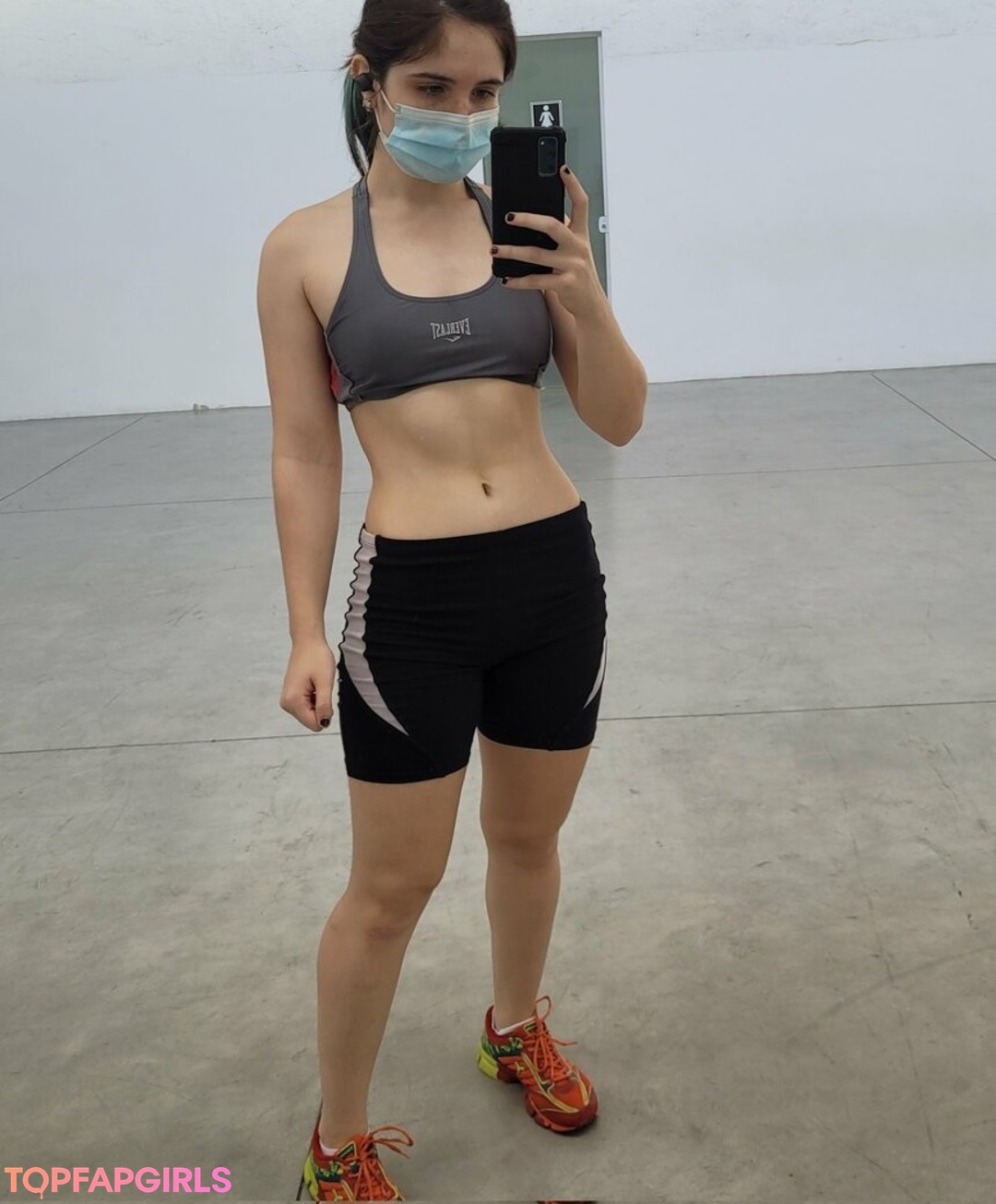 Photo nue de fuite OnlyFans de Cristinysam #61 Photo nue de fuite OnlyFans de Cristinysam #61