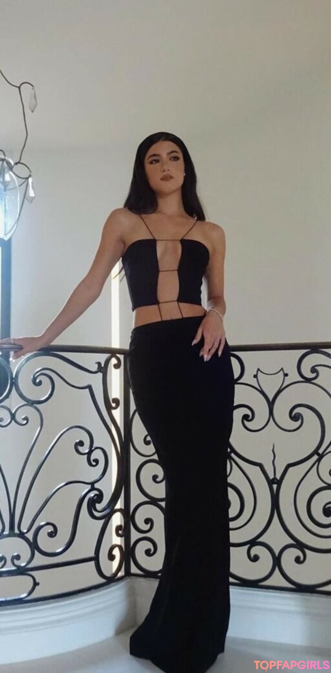 Photo nue de fuite OnlyFans de Charli Damelio #133 Photo nue de fuite OnlyFans de Charli Damelio #133
