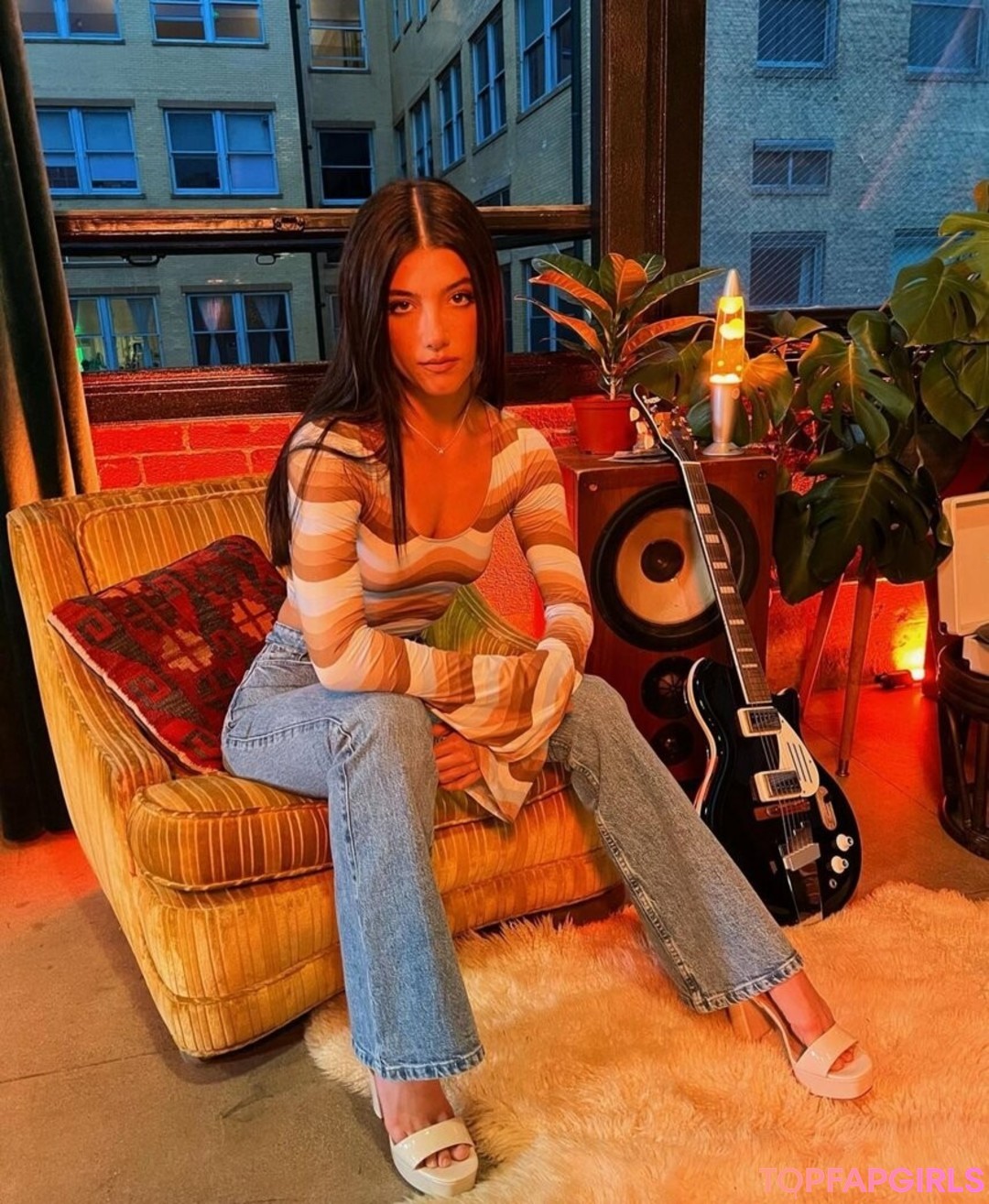 Photo nue de fuite OnlyFans de Charli Damelio #474 Photo nue de fuite OnlyFans de Charli Damelio #474