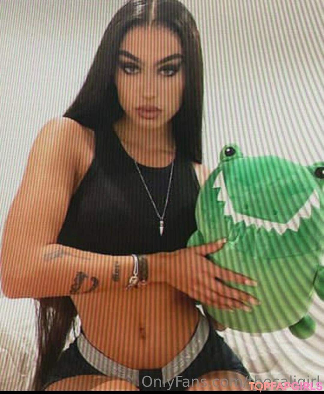 Photo nue de fuite OnlyFans de Thecaligirl #128 Photo nue de fuite OnlyFans de Thecaligirl #128